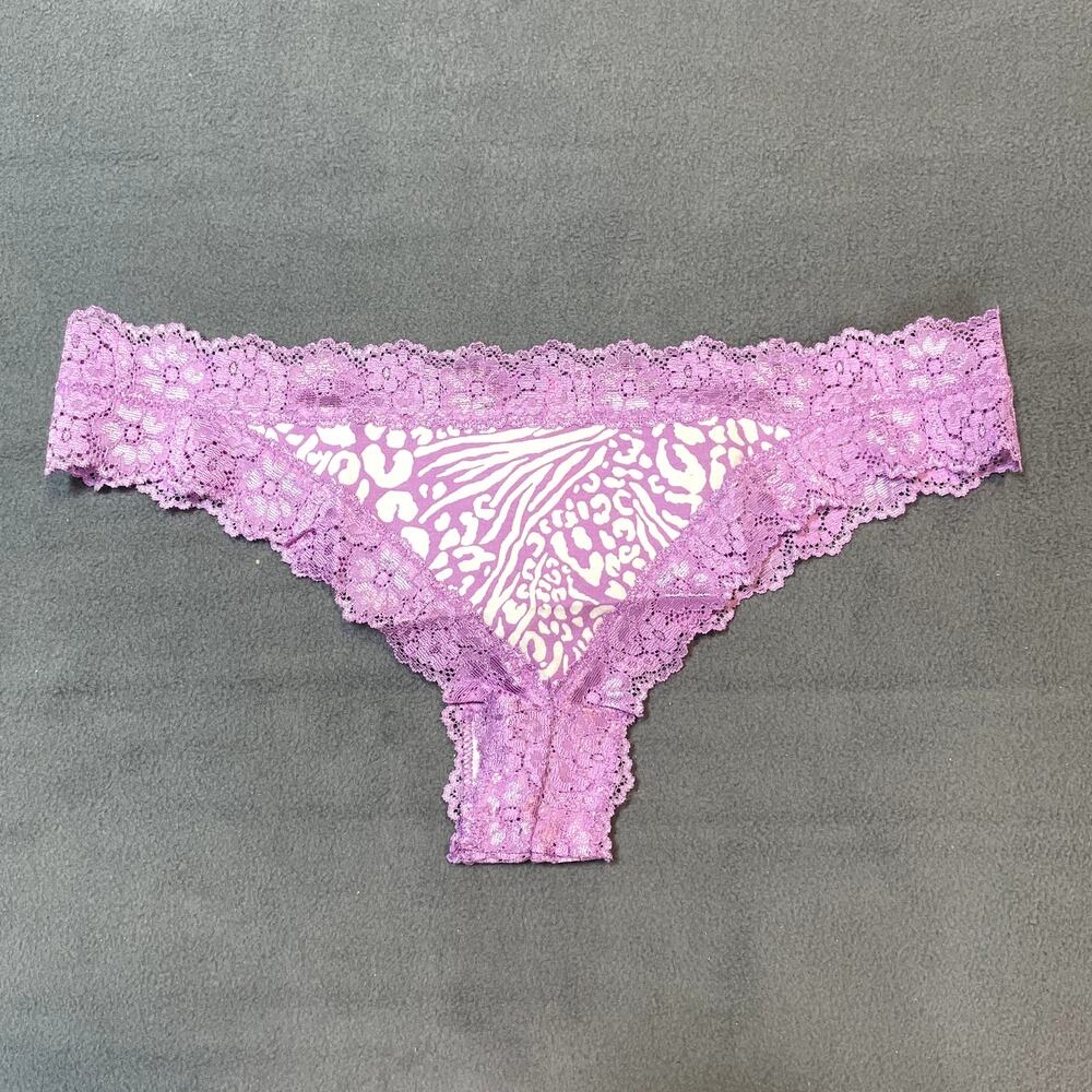 Victoria's Secret PINK 2012 Extra Low Rise Thong Panty Animal Print Purple Lace